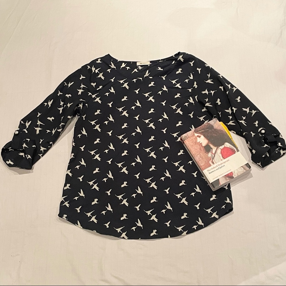Everly humming bird blouse